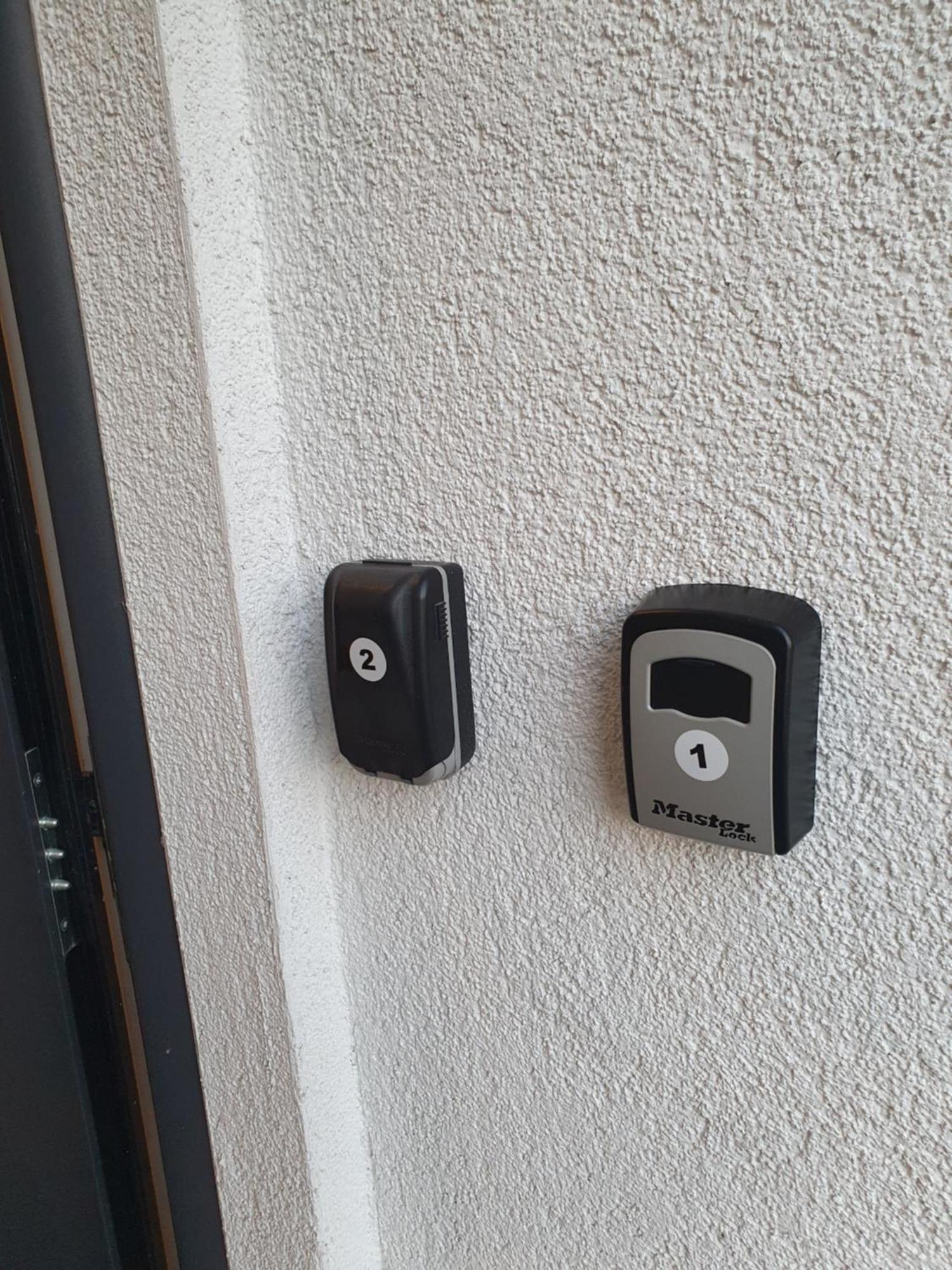 Zwei Schicke Apartments Mit Parkplatz Colónia Exterior foto